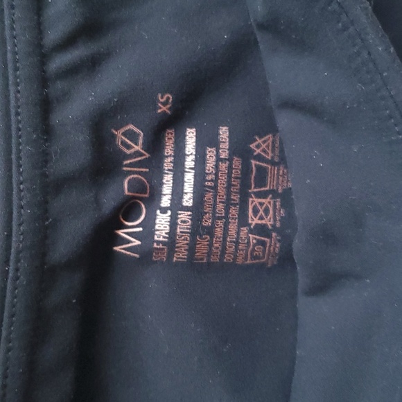 Modiv Shorts - Picture 3 of 4